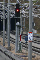 Ks-Signal im Bahnhof Kinding (Altmühltal) in der Funktion eines Hauptsignals. Signalbegriff: Halt (Hp 0)