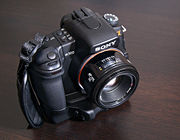 Sony Alpha 300 mit Batteriegriff