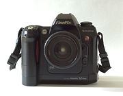 Fuji Finepix S2 Vorderansicht