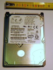 Notebook-Festplatte von HGST (Modell Travelstar)