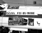 Fly-by-wire-System mit Apollo Guidance Computer in einer F-8 „Crusader“ der NASA