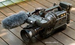 Hi8-Camcorder der Profiklasse: Sony EVW-300