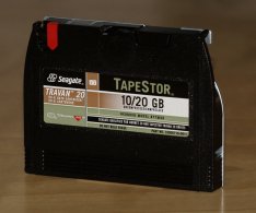 Bild:Travan_NS20_cartridge.jpg